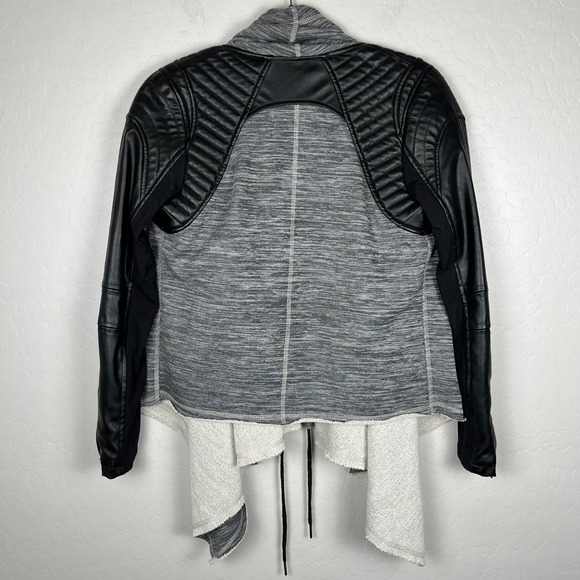 [BLANKNYC] Drape Front Jacket Faux Leather Sleeves XS Moto Cardigan‎ - Picture 2 of 10